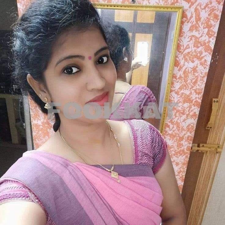 College model bhabhi aunty full enjoy full masti without condom unlimited