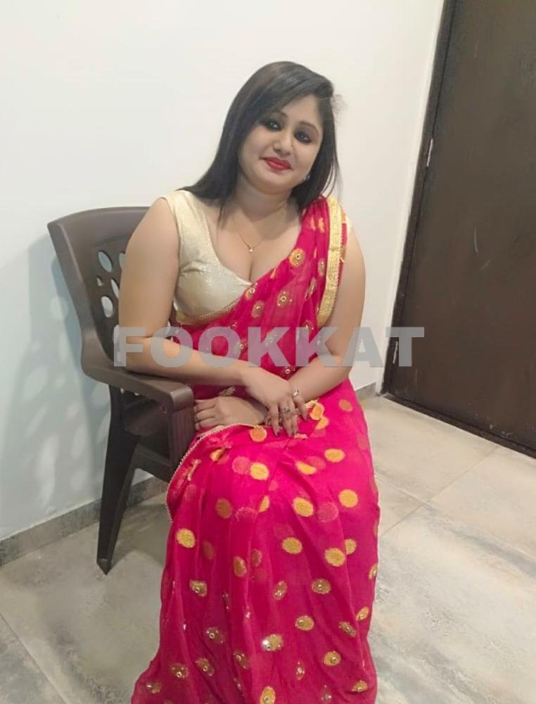 Book online call girls service in Raipur near you