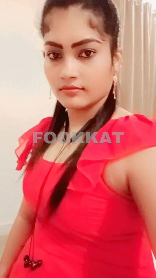 Hotel service girl housewife available only cash